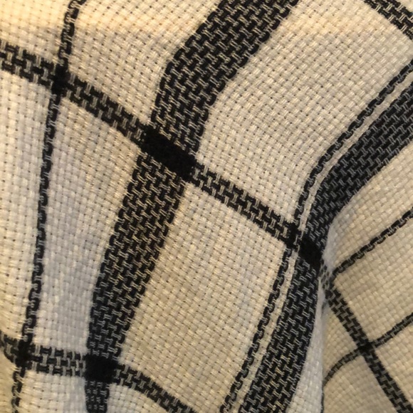 Shawl - Picture 3 of 3